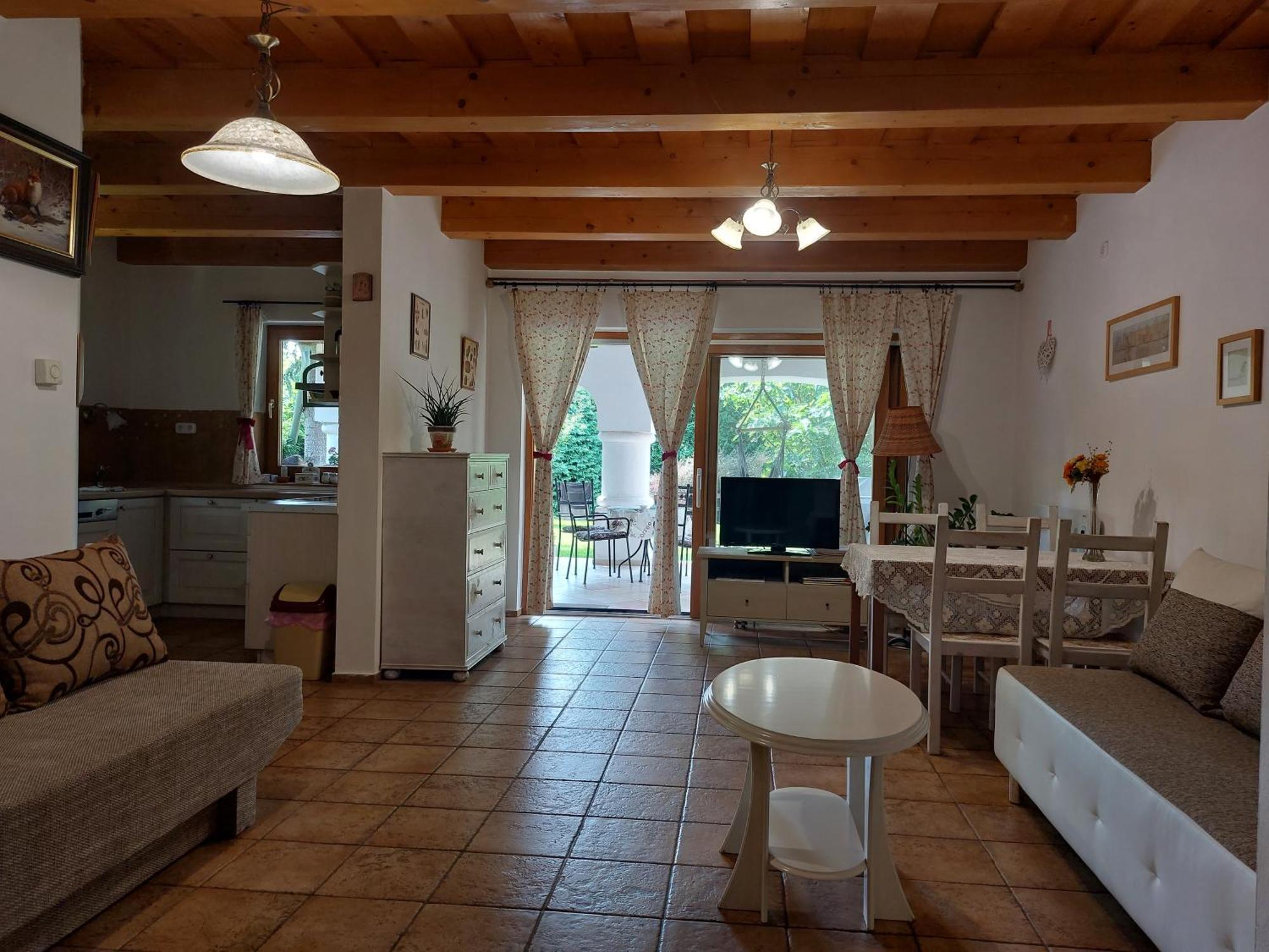 Négy Évszak Apartmanház Zalakaros Exterior foto