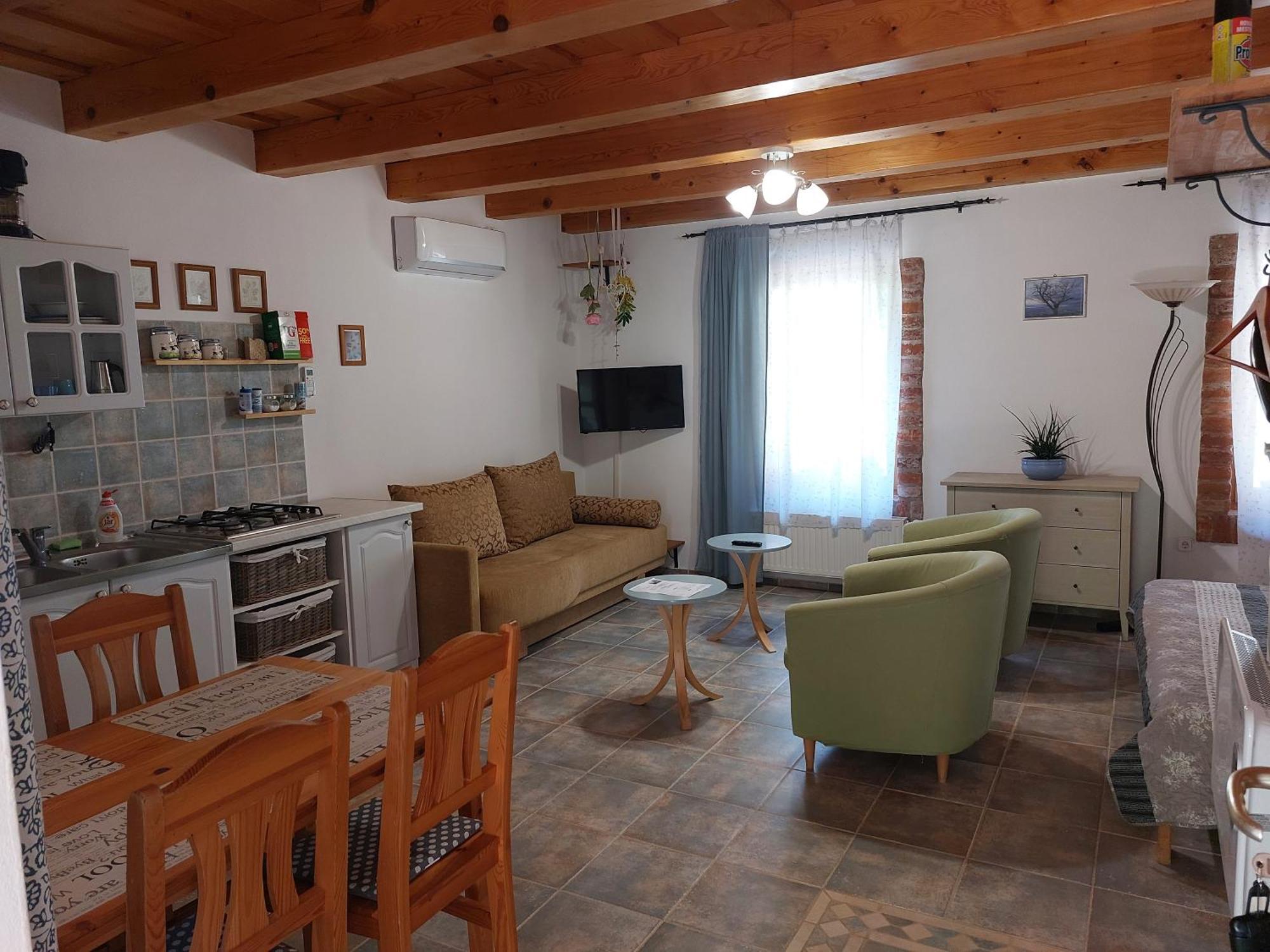 Négy Évszak Apartmanház Zalakaros Exterior foto